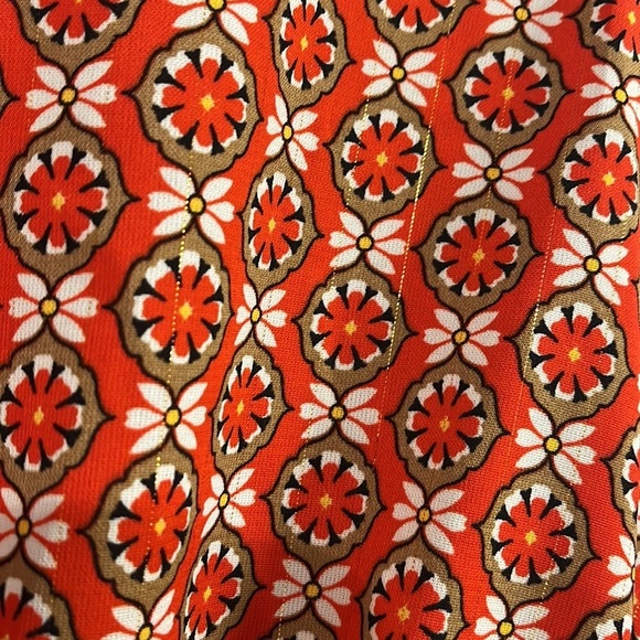 Molly Bracken red Long Sleeve Mosaic Printed Top - size large - Picture 10 of 11